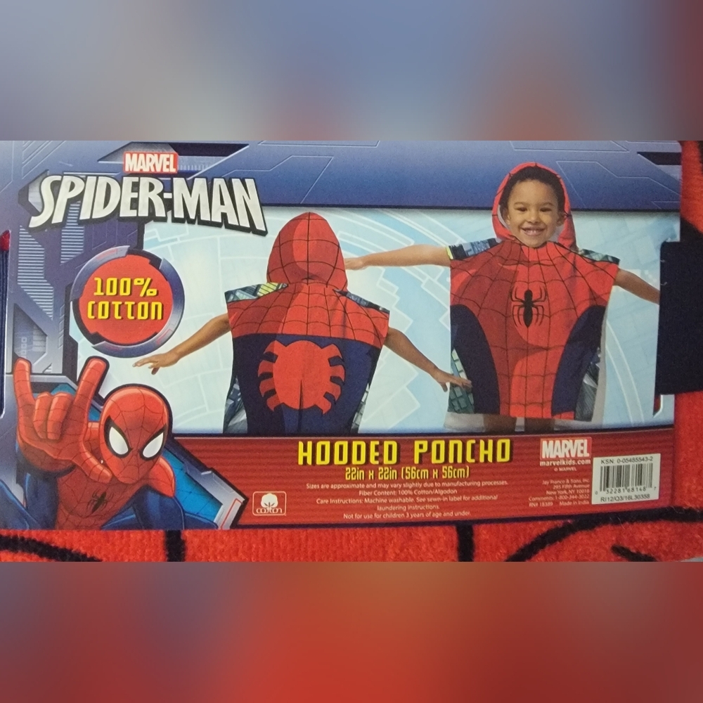 Marvel Spider-Man Hooded Towel Poncho - Picture 2 of 3